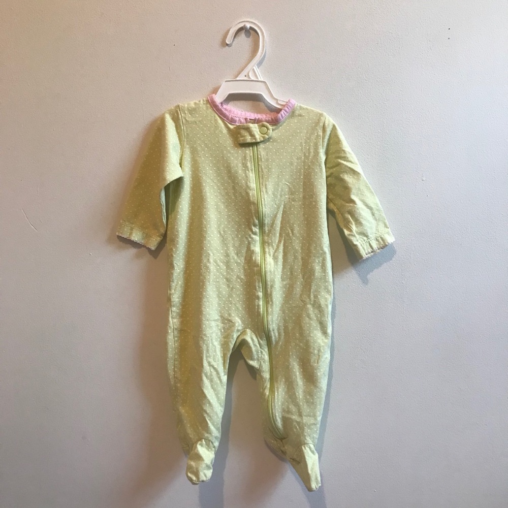 Carter's 🎀 3-6 month Green Polkadot Sleeper🎀 baby clothes pajamas polkadots